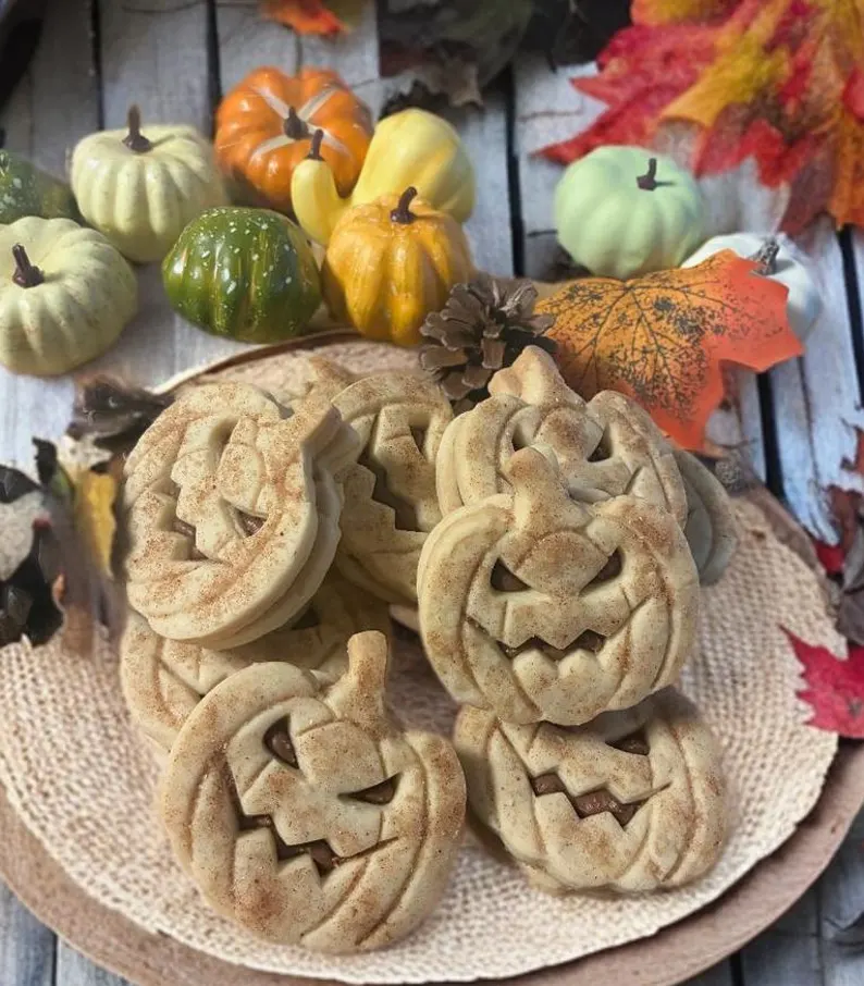 Pumpkin Nutella Sandwich Cookies Pumpkin Nutella Sandwich Cookies