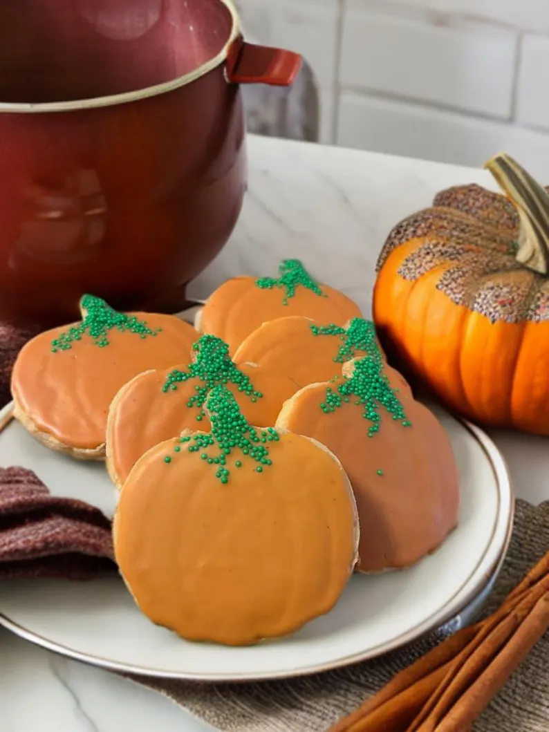 Pumpkin spice iced shortbread Cookies
